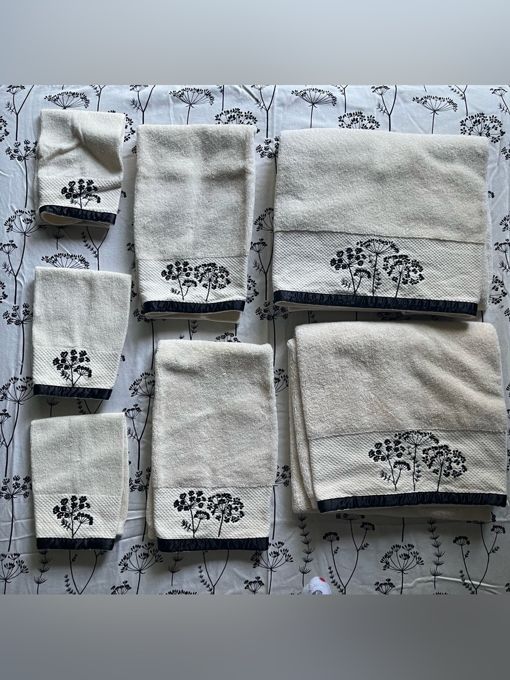 Waverly Tree Set
